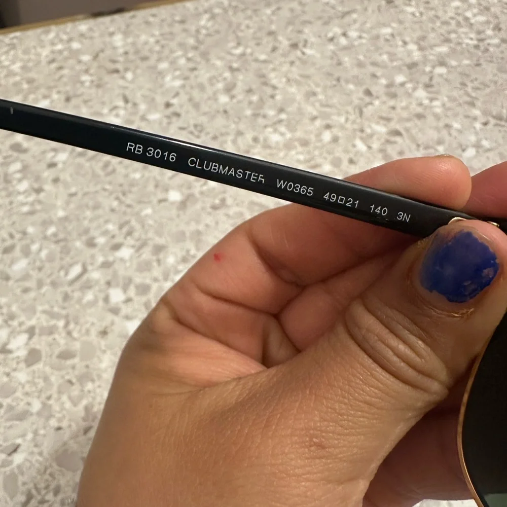 Ray BAN CLUBMASTER CLASSIC LIKE NEW ! UNISEX 
FITS FOR SMALL HEAD …lol - Picture 6 of 10